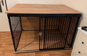 Psí klec jako elegantní doplněk interiéru